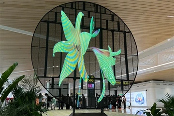 Displays LED Trasparenti Kreattivi Installati Fl-Ajruport